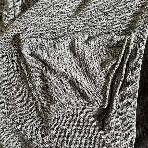 Gorgeous Vintage long cardigan sweater - Picture 6 of 8